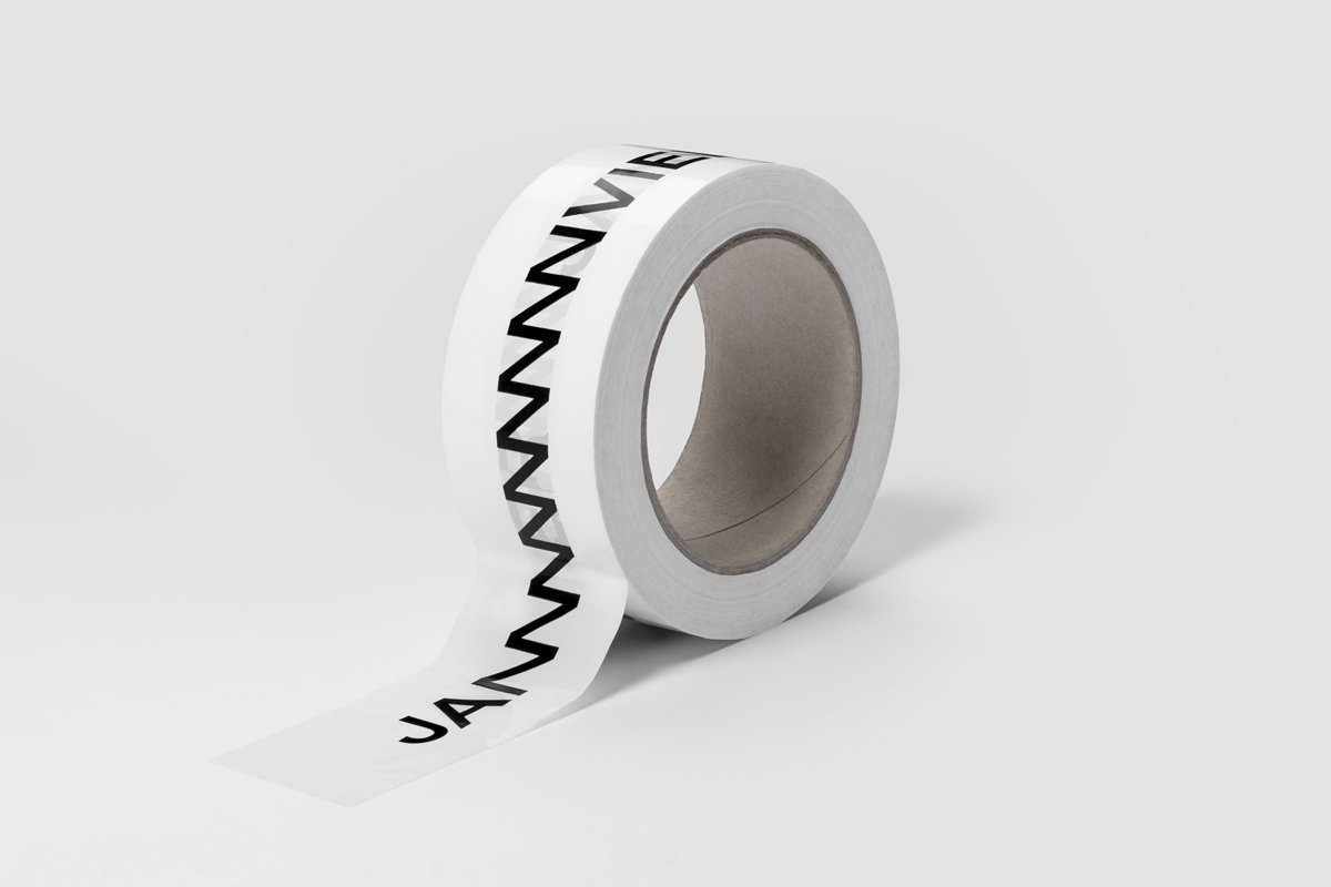 My name is - Janvier